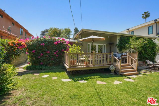 4648 Columbus Avenue, Sherman Oaks, CA 91403