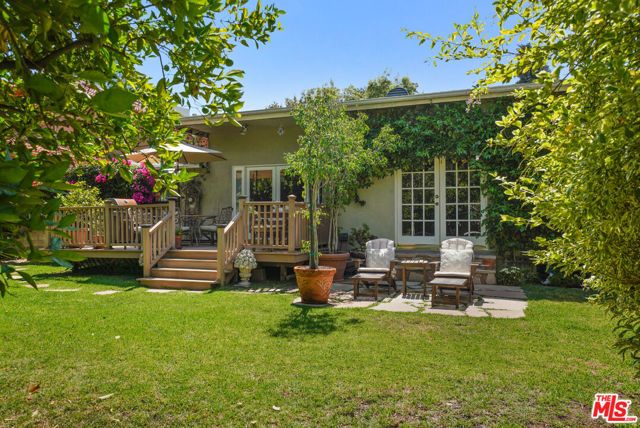 4648 Columbus Avenue, Sherman Oaks, CA 91403