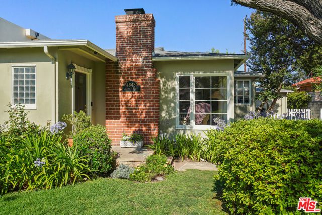 4648 Columbus Avenue, Sherman Oaks, CA 91403