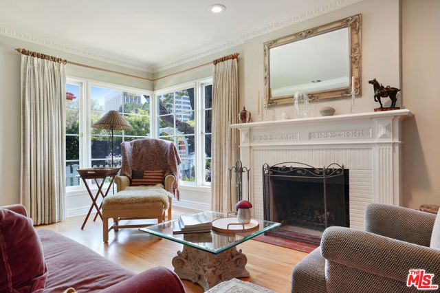 4648 Columbus Avenue, Sherman Oaks, CA 91403