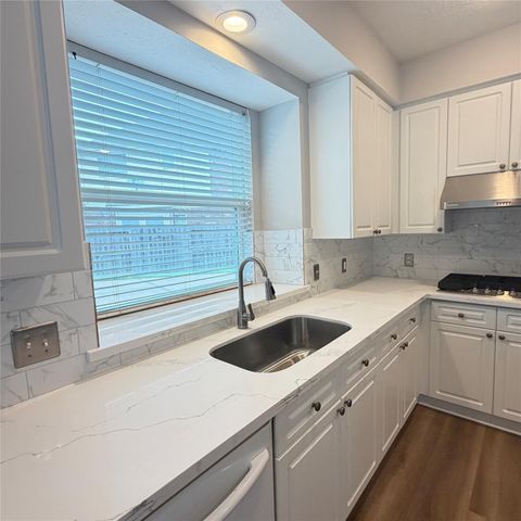 1730 Monvale Lane, Sugar Land, TX 77479
