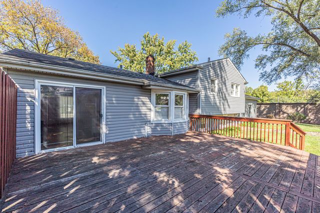 4 Tamarack Avenue, Naperville, IL 60540