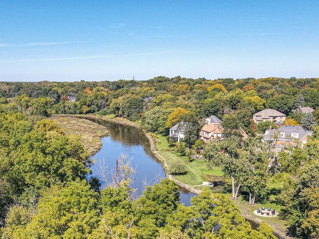 4 Tamarack Avenue, Naperville, IL 60540