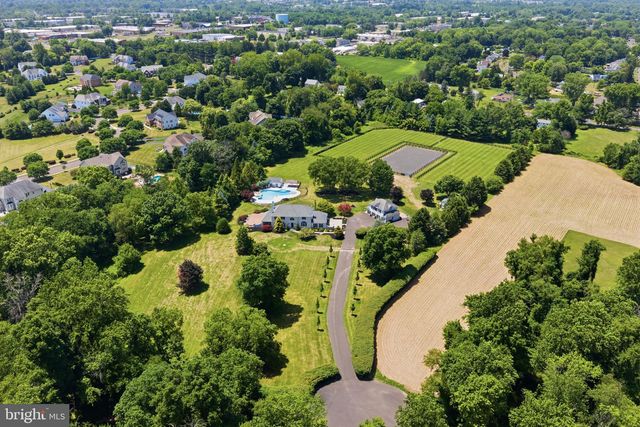 40 BEVERLY HILLS DR, Ivyland, PA 18974