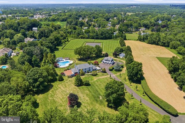 40 BEVERLY HILLS DR, Ivyland, PA 18974