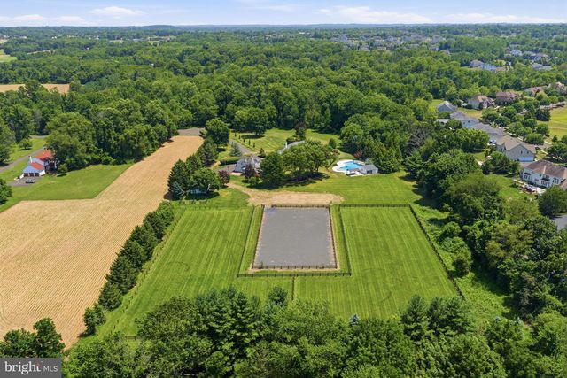 40 BEVERLY HILLS DR, Ivyland, PA 18974