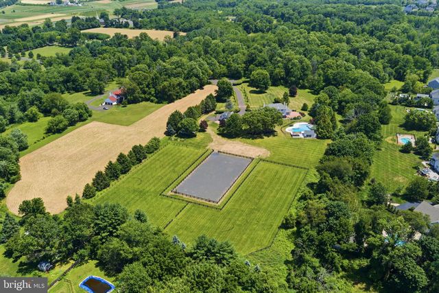40 BEVERLY HILLS DR, Ivyland, PA 18974