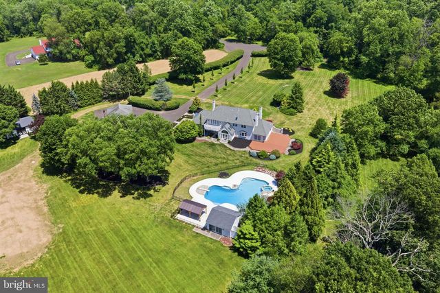 40 BEVERLY HILLS DR, Ivyland, PA 18974
