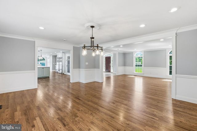 40 BEVERLY HILLS DR, Ivyland, PA 18974
