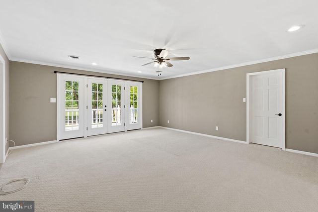 40 BEVERLY HILLS DR, Ivyland, PA 18974