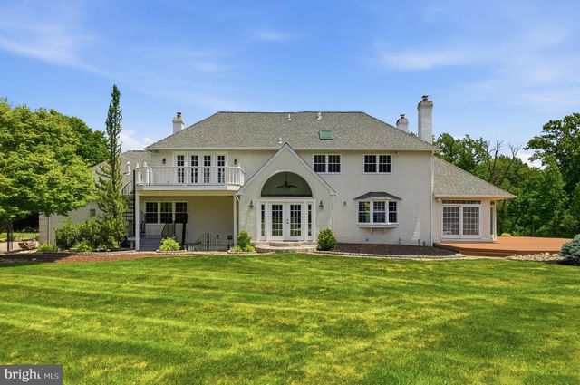 40 BEVERLY HILLS DR, Ivyland, PA 18974