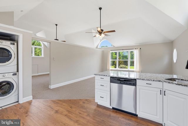 40 BEVERLY HILLS DR, Ivyland, PA 18974