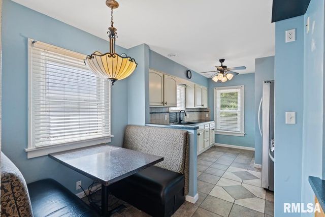 2416 30TH Street, Rock Island, IL 61201