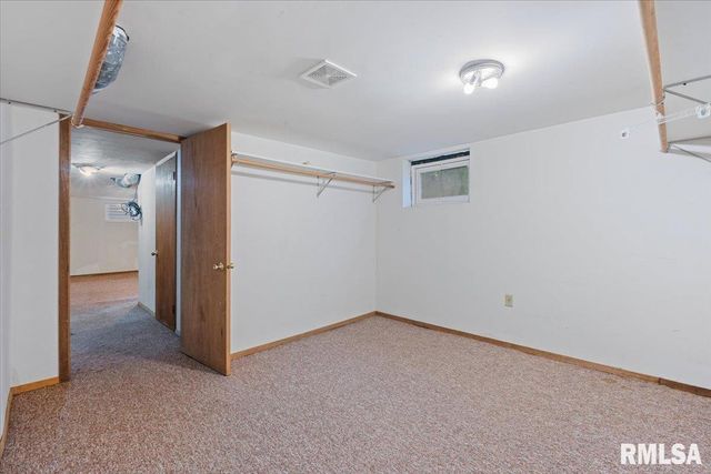 2416 30TH Street, Rock Island, IL 61201