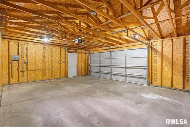 2416 30TH Street, Rock Island, IL 61201