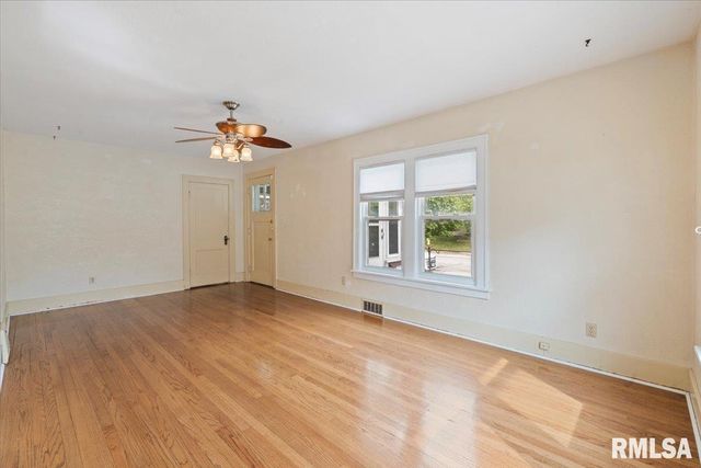 2416 30TH Street, Rock Island, IL 61201