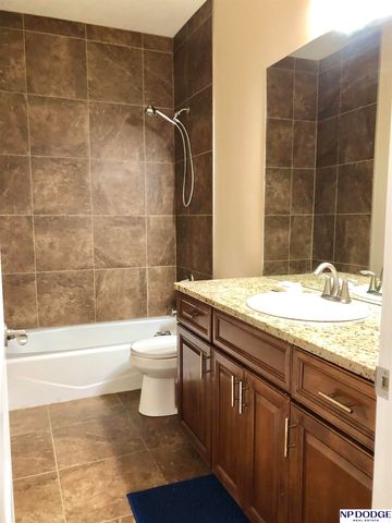 7361 Rachel Road, Lincoln, NE 68516