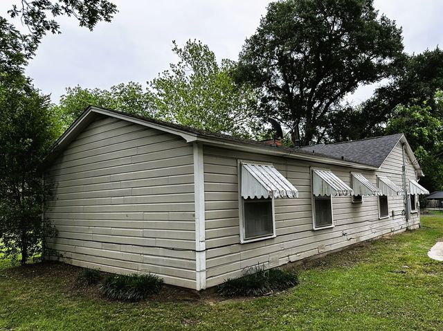 305 Grace Lane, Terrell, TX 75160