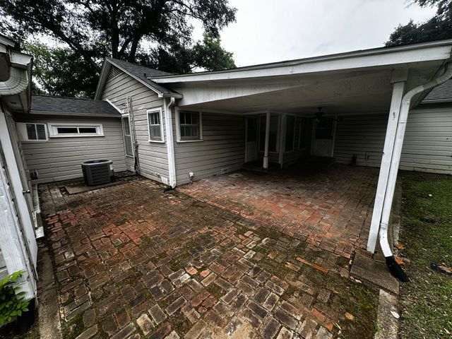 305 Grace Lane, Terrell, TX 75160
