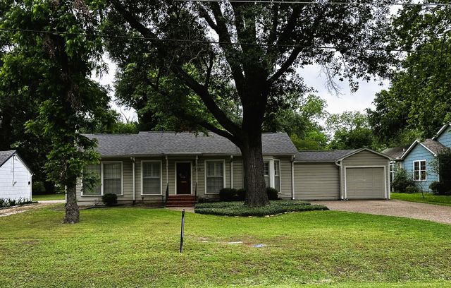 305 Grace Lane, Terrell, TX 75160