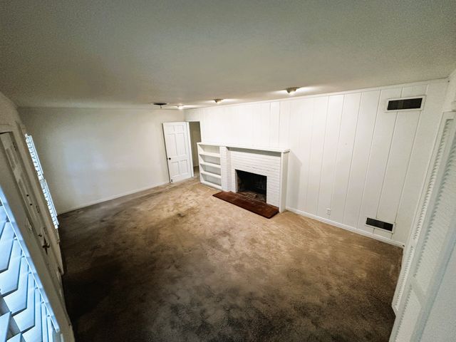 305 Grace Lane, Terrell, TX 75160