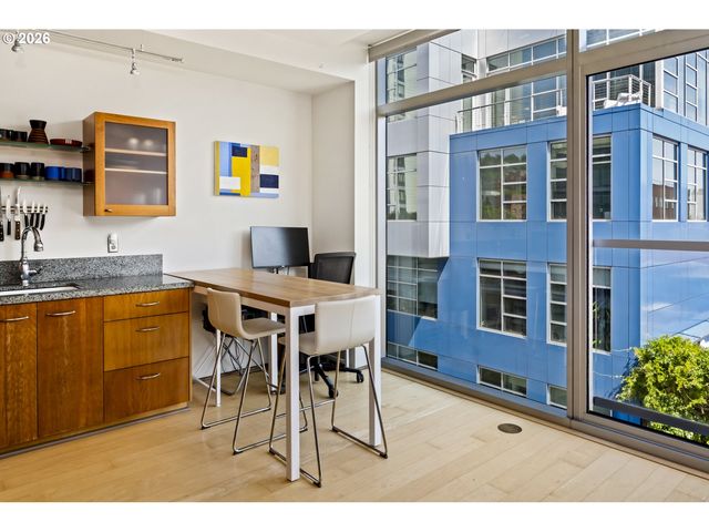1221 Sw 10TH Ave 414, Portland, OR 97205