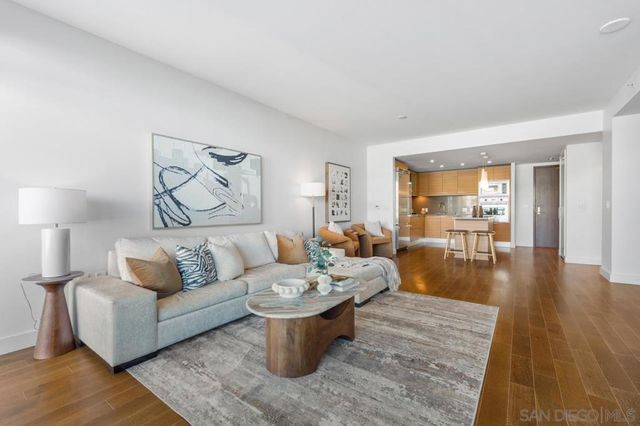 1325 Pacific Hwy 706, San Diego, CA 92101