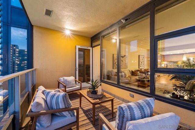 1325 Pacific Hwy 706, San Diego, CA 92101