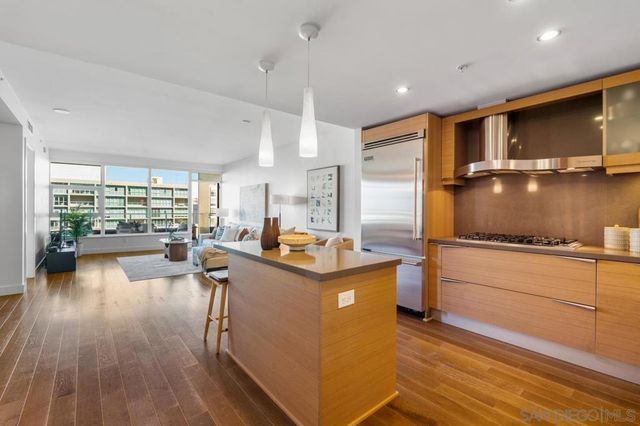 1325 Pacific Hwy 706, San Diego, CA 92101