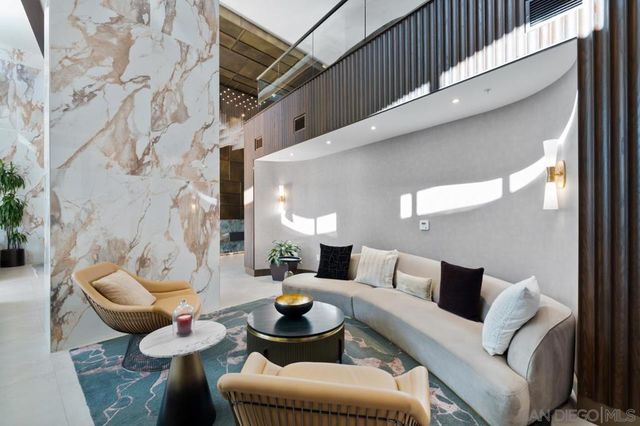 1325 Pacific Hwy 706, San Diego, CA 92101