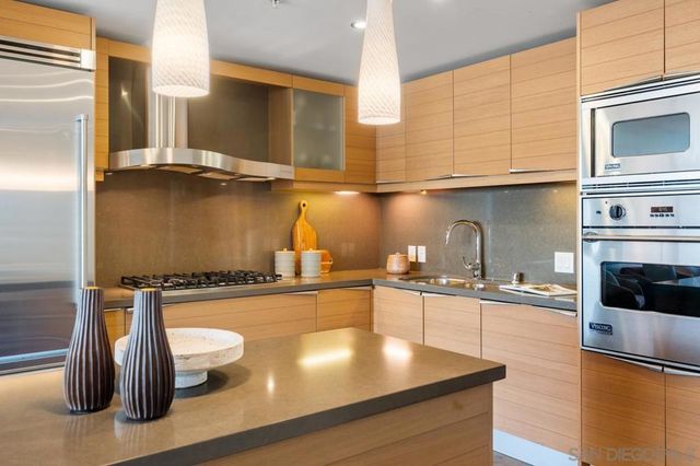 1325 Pacific Hwy 706, San Diego, CA 92101