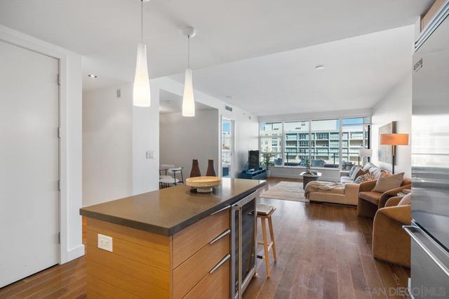 1325 Pacific Hwy 706, San Diego, CA 92101