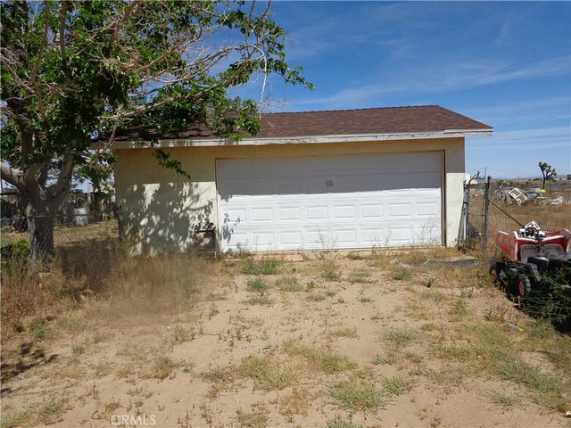 9142 4th, Victorville, CA 92392