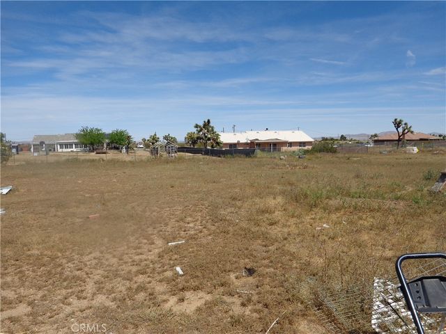 9142 4th, Victorville, CA 92392