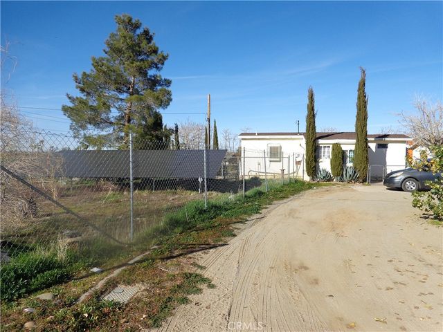 9142 4th, Victorville, CA 92392