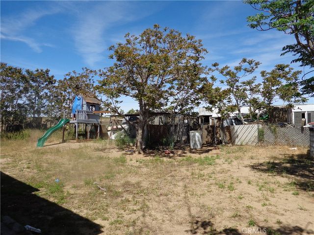 9142 4th, Victorville, CA 92392