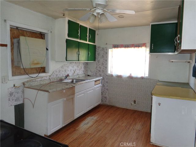 9142 4th, Victorville, CA 92392