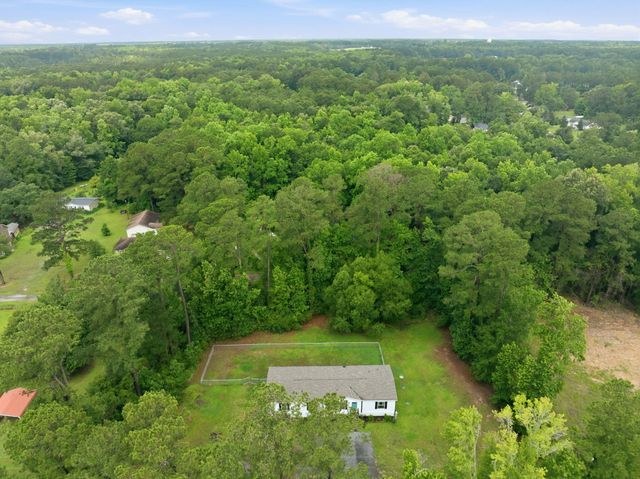 128 Kozy Corner Road, Moncks Corner, SC 29461