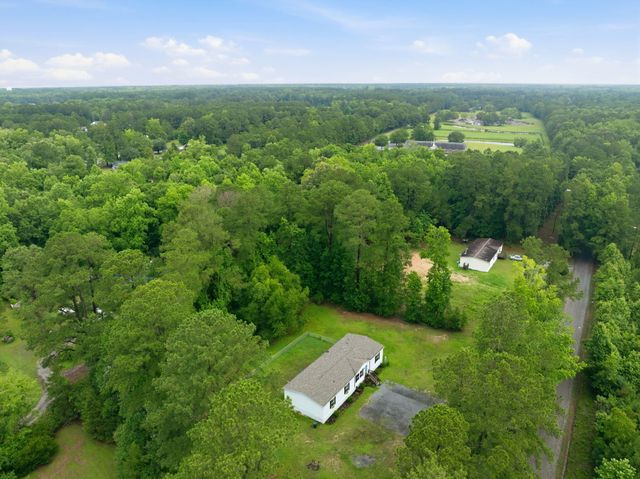 128 Kozy Corner Road, Moncks Corner, SC 29461