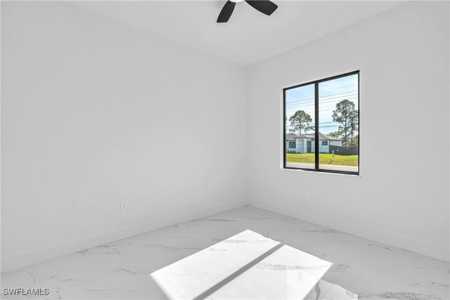 3418 8th ST SW, Lehigh Acres, FL 33976