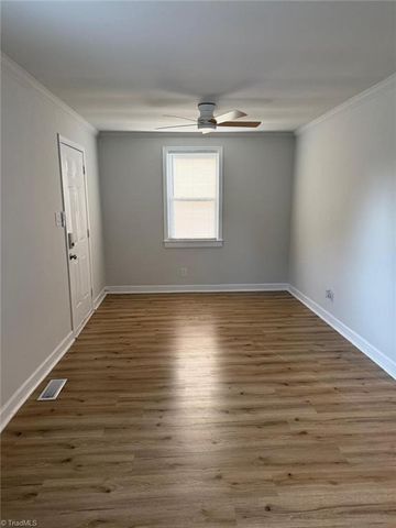 1323 Mayfair Avenue, Greensboro, NC 27405