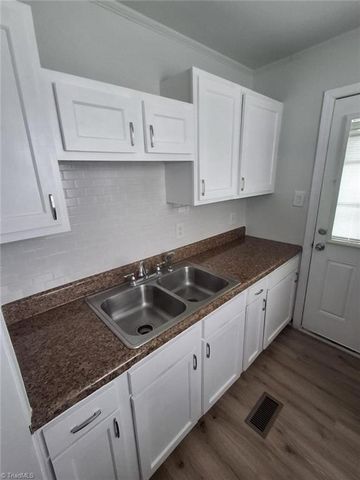 1323 Mayfair Avenue, Greensboro, NC 27405