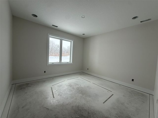 435 NW Woodmoor Drive, Waukee, IA 50263