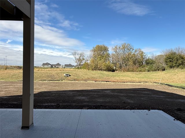 435 NW Woodmoor Drive, Waukee, IA 50263