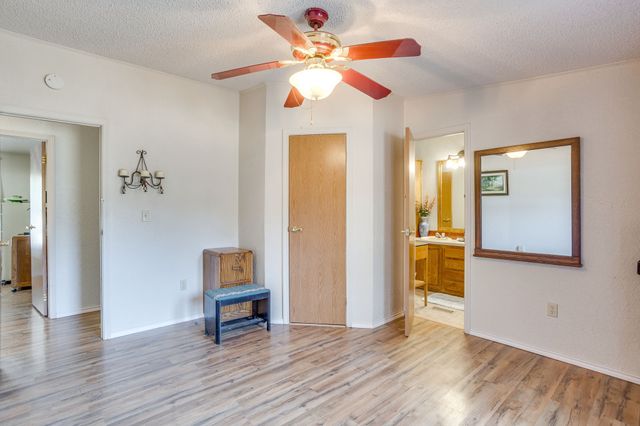 4406 Appletree Court, Granbury, TX 76048