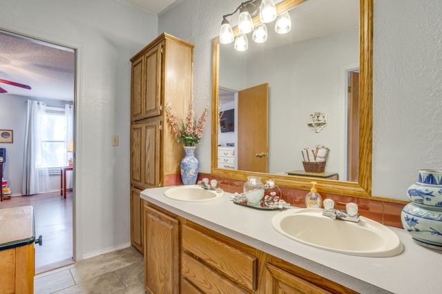 4406 Appletree Court, Granbury, TX 76048
