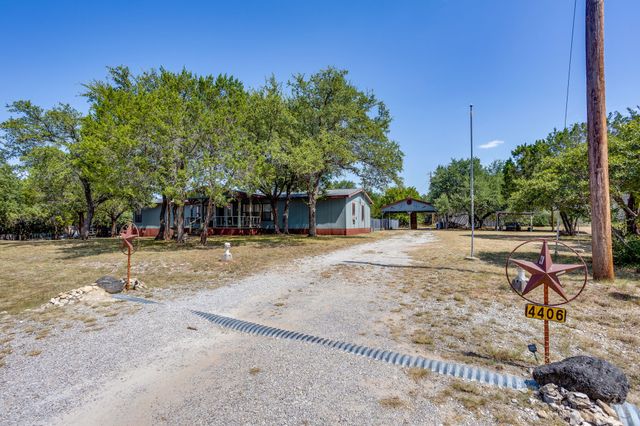 4406 Appletree Court, Granbury, TX 76048