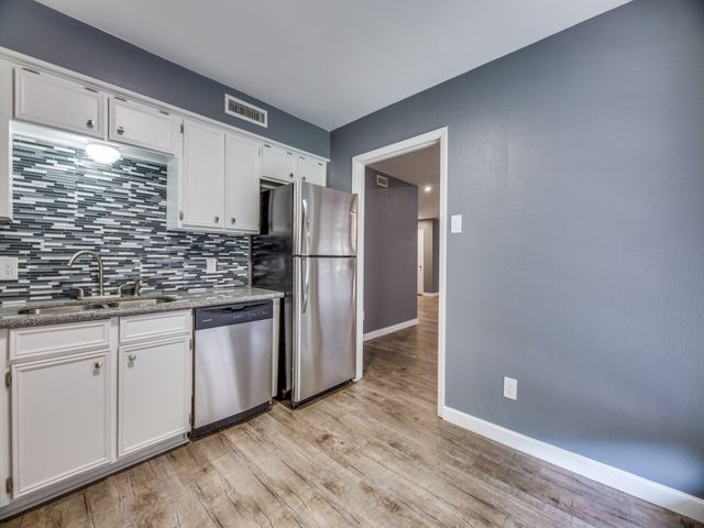 10578 High Hollows Drive 266, Dallas, TX 75230