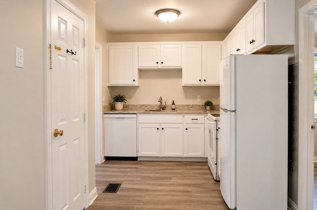 196 E Main St C, Avon, MA 02322