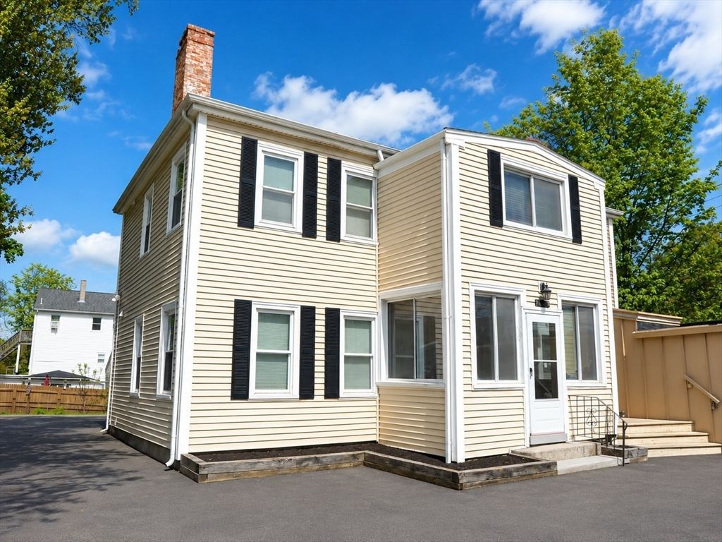 196 E Main St C, Avon, MA 02322
